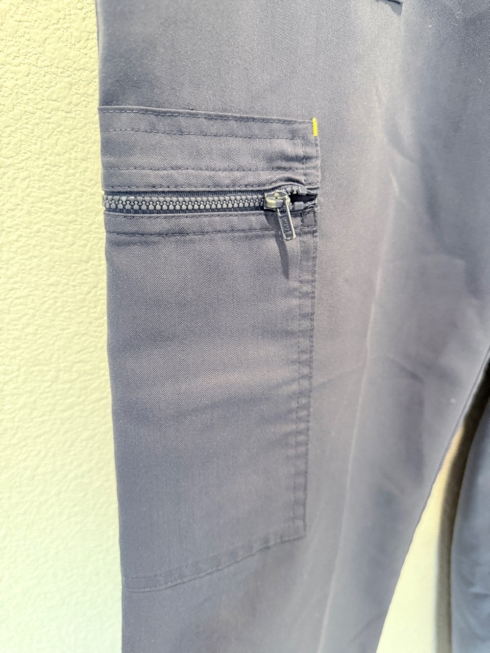 FIGS Cairo Scrub Pants Mens Blue M Elastic Waist Cargo Utility Pockets Unisex - Picture 4 of 9